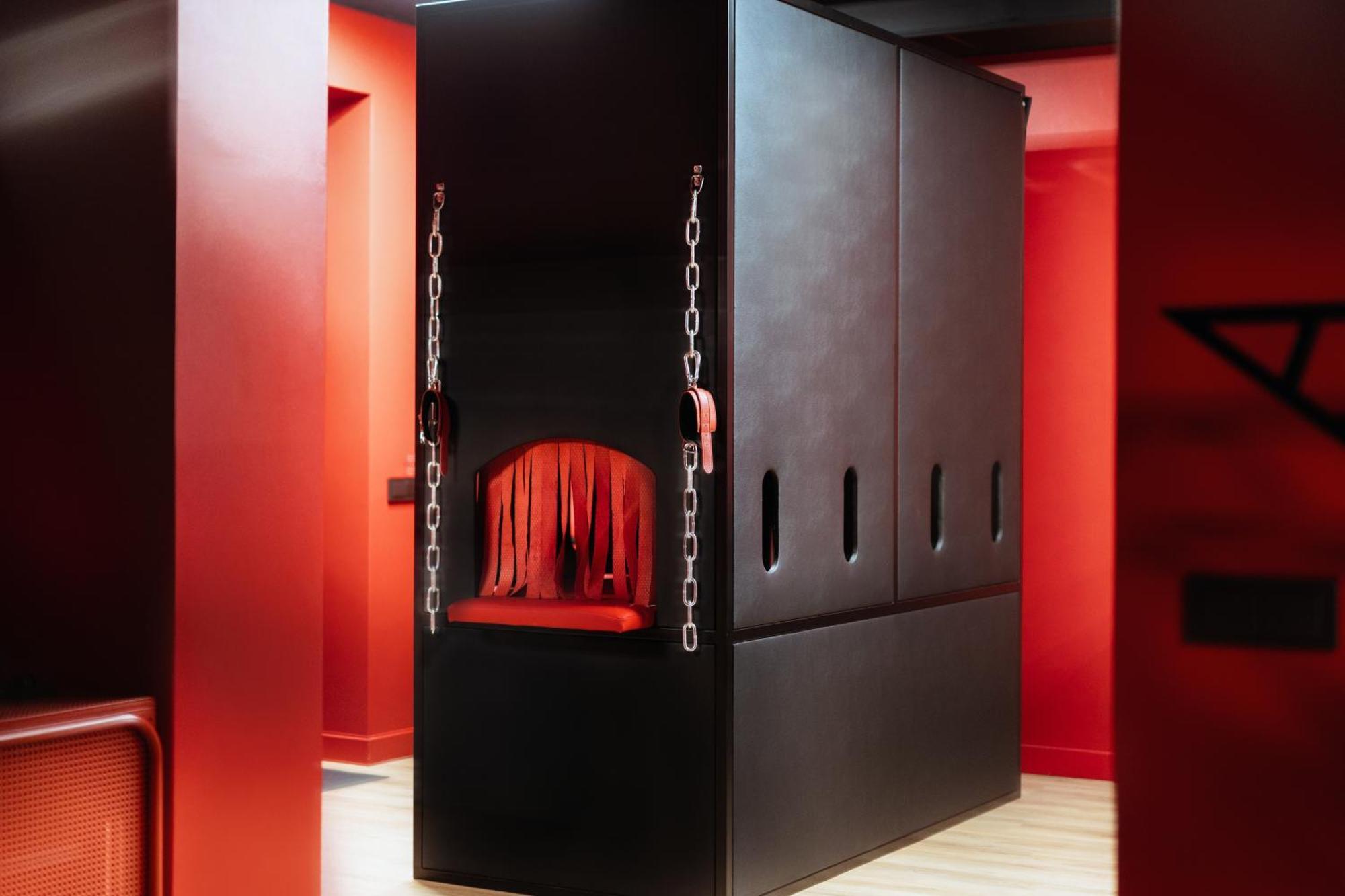 Bdsm Red Apartments Vilnius Ngoại thất bức ảnh